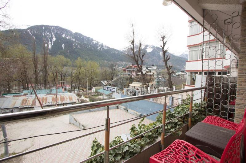Utsav Manāli Exterior foto